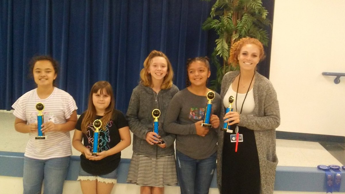 Nelson_Media's tweet photo. Battle of the Books winners! #hubofschool #HCPSNelsonElem https://t.co/7x3XONWVgo