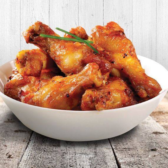 MacarisDublin's tweet photo. Wing It Wednesday!!!
.
.
#spicywings #chickenwings #familydiner #chipper #dublintakeaway #itica #macarisdublin #foodies #lovefood #dublineats #socialeats #takeaway #lovindublin https://t.co/x2PBgP5xrQ