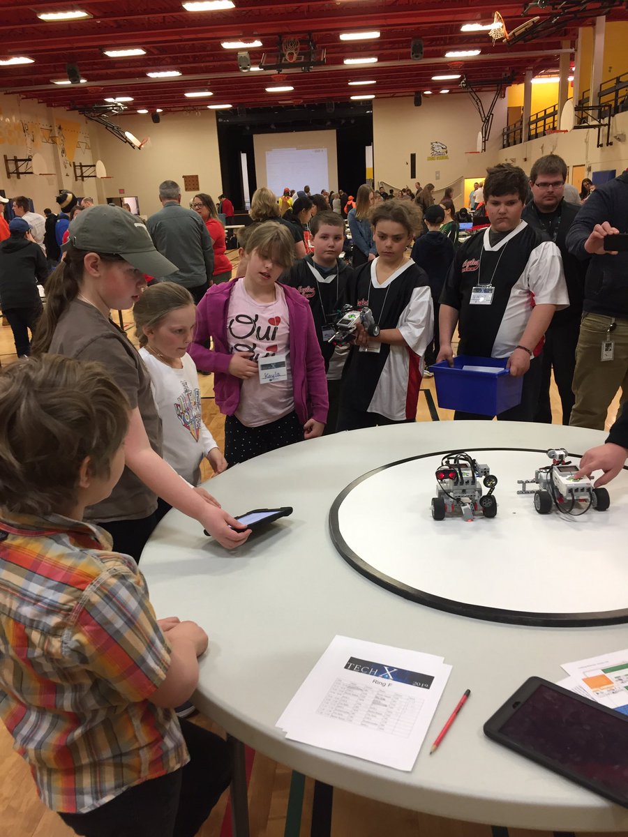 Whitney_Public's tweet image. Getting ready to rumble! @rcdsb @alcdsb_marn #RCDSBTechX