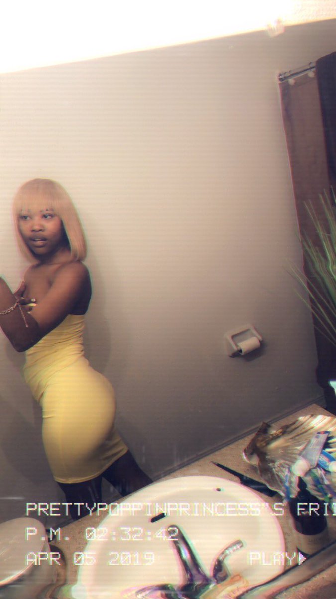 princessdanny__'s tweet photo. Knock my head off ima pick it back up SZN🤪🥰🥵 https://t.co/VGY9jYT3Pb