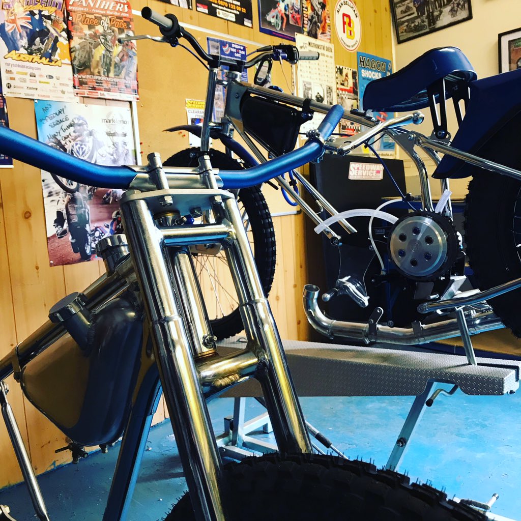 SpeedwayService's tweet photo. Easter opening-
Friday 19th CLOSED
Saturday 20th OPEN 9-12
Sunday 21st CLOSED
Monday 22nd shop CLOSED but our van will be at Peterborough Speedway
Tuesday OPEN AS USUAL #easteropening #speedway #grasstrack #longtrack #track #bikes #upright #laydown https://t.co/13N01dc4DZ