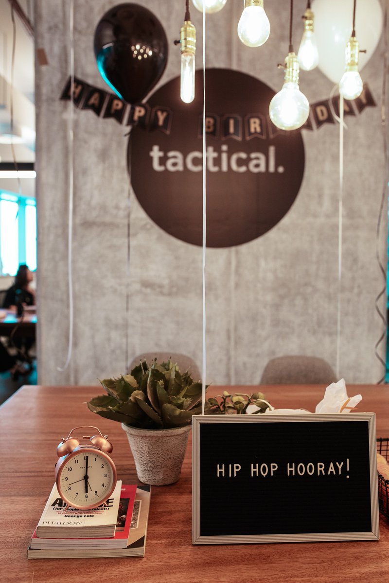 WeAreTactical's tweet photo. Who's got 2 thumbs and is celebrating its' birthday?
๐THIS GUY๐
โ๏ธ
#WeAreTactical #DigitalAgency #6yearsofawesomeness https://t.co/0cjFJ8ORFA