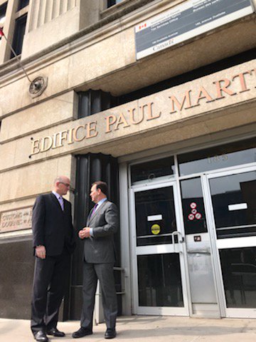 drewdilkens's tweet photo. I joined @stevenmackinnon to announce that @CityWindsorON will purchase the iconic Paul Martin building from the federal government for $1, and temporarily house the Central Branch of the @WindsorPubLib within a section of the building. 1/2 https://t.co/eD99qg1lJu