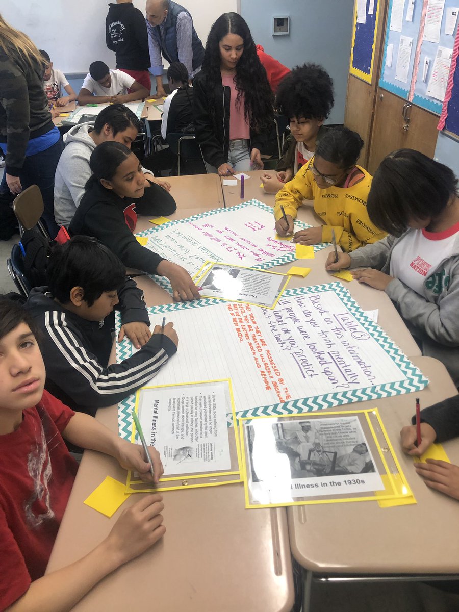 IS 318  Eugenio Maria de Hostos tweet media