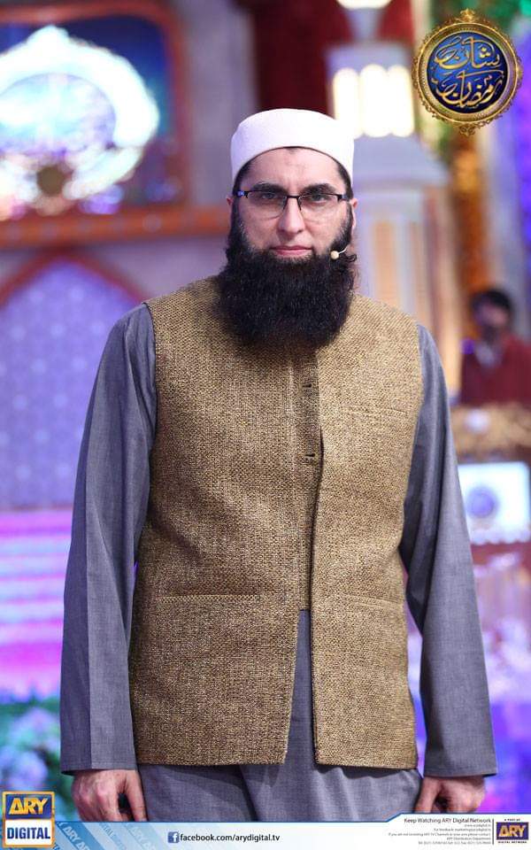 atiqabhatti1's tweet photo. "شان رمضان"
یہ وہ پروگرام ہے جس کے دیکھنے کی صرف ایک وجہ تھی
"جنید جمشید"
💔💔💔
میں اب نہیں دیکھ پاتی، نہیں سن پاتی
ہاں وہ سیگمنٹ
جہاں اقرارالحسن ہوتے ہیں وہ دیکھ لیتی ہوں
😍😍😍
مجھے "شان رمضان"
دکھی کرتا ہے
😐😐😐😐
سب ہی ہیں، صرف ایک وہی نہیں ہیں
#JunaidJamshade https://t.co/QcHCSyYCkV