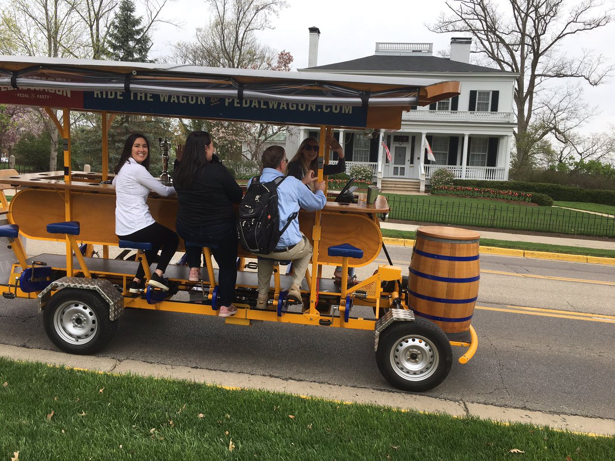 Look, this is quite the mode of transportation coming past the house! <a href="/CreativitycityM/">creativitycity_mu</a> Pedal Wagon giving rides <a href="/miamiuniversity/">Miami University</a>. #creativefire #WCIW <a href="/WorldCreativity/">World Creativity & Innovation Week/Day</a> #BoldlyCreative