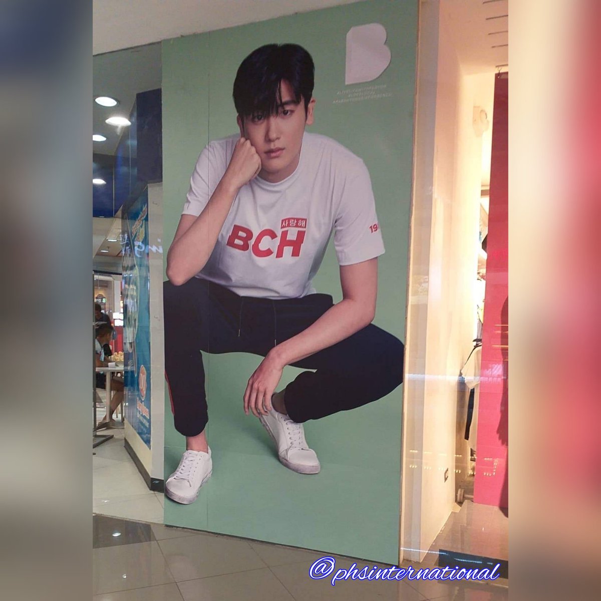 PHSintl's tweet photo. At Bench Store SM City Sta.Mesa.
@BCbench @benchtm @ZEA_Hyungsik
#ParkHyungSikForBENCH #parkhyungsik #GlobalBENCHSetter #phslovesbench #phs1116 #BENCHEveryday #koreanactor #hallyustar #박형식 #벤치 https://t.co/XeL0EuBwlo