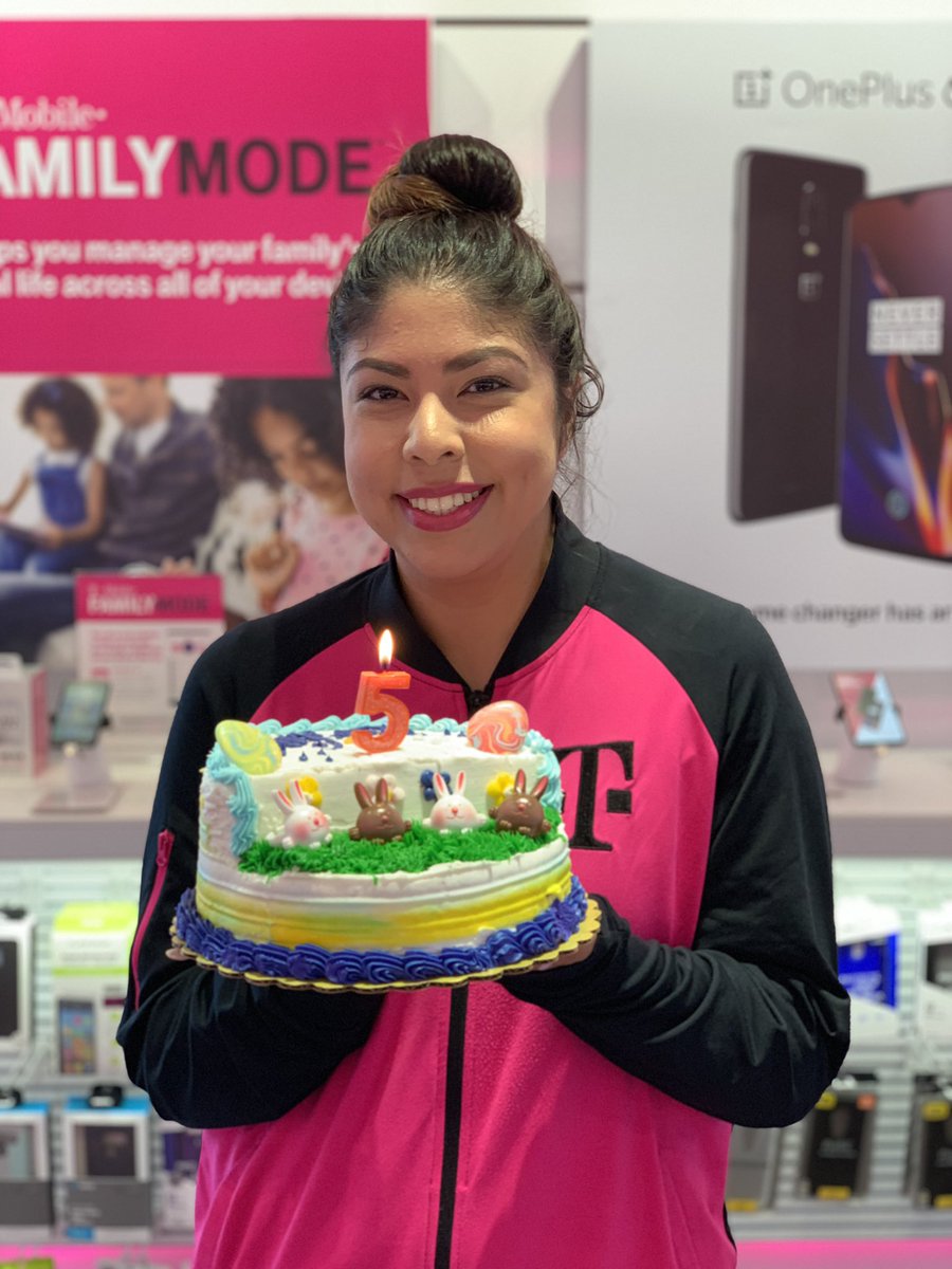 Happy 5th Tmo anniversary was the Sunday that past! 💝🎉💖 #041414 #tmobileanniversary #workanniversary #magentafamily #uncarrier #AreYouWithUS
