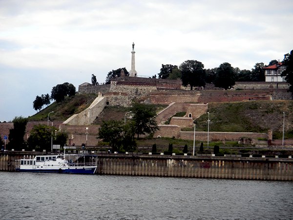 SEEcult's tweet photo. Nastavak zahteva struke za obustavu gradnje gondole https://t.co/DSb0WDptIy #beogardskatvrdjava #kalemegdan #usce #zicara #rzzsk #nasledje @europanostra https://t.co/t5yavY63jR