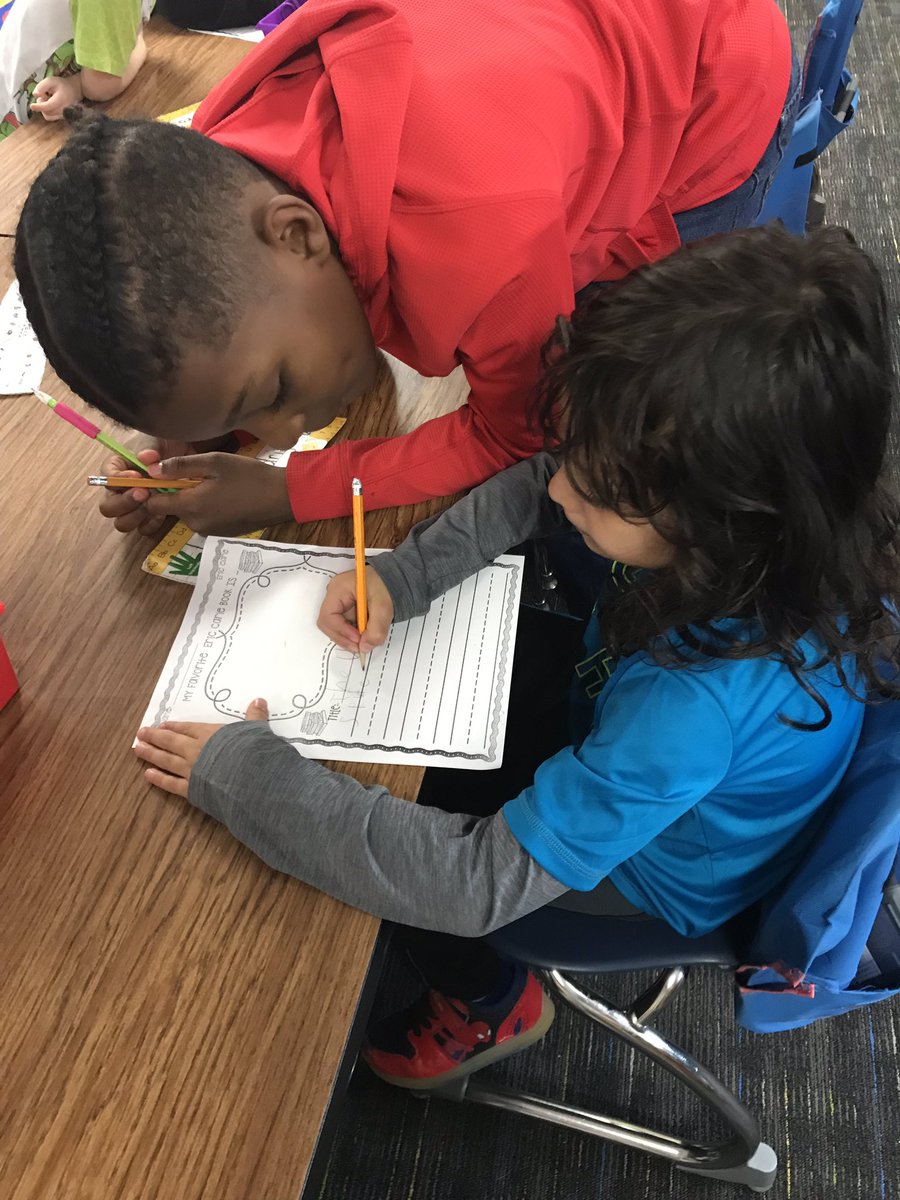 MsBreitweiser4's tweet photo. Eric Carle Author Study with our buddies! We love to write and summarize about our favorite book. 
@mrsjwilson102 @cdaviswnes https://t.co/JXfrRmPidv