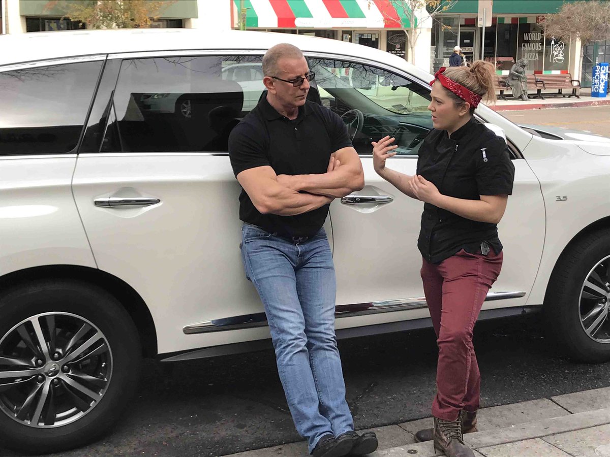 Rest_Imposs's tweet photo. RT if you're excited for the season premiere of #RestaurantImpossible with @RobertIrvine! It's happening THIS Saturday @ 9|8c! https://t.co/7fM9WFghFk