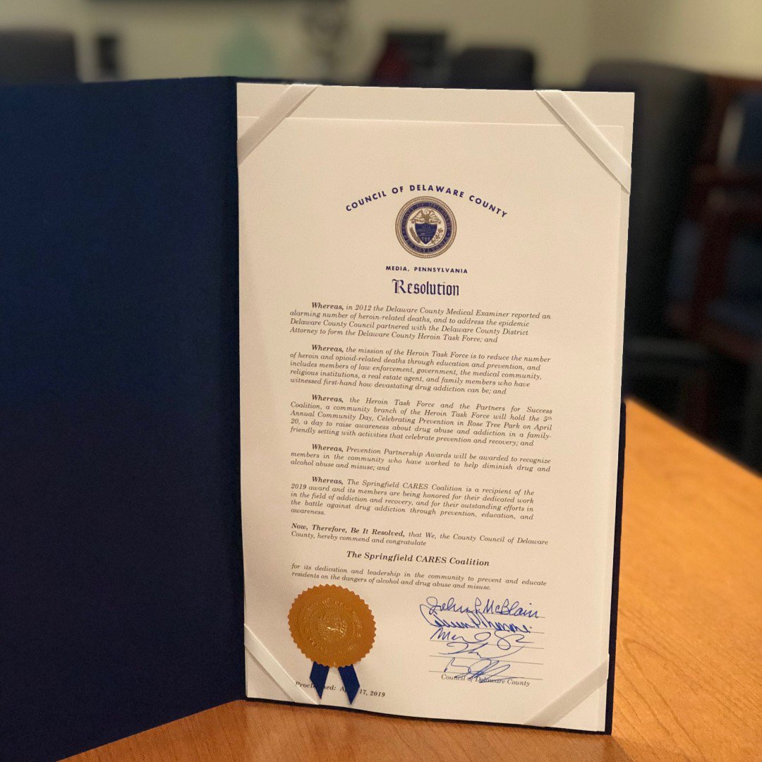 SpringfielCares's tweet photo. Thank you, Delaware County Council for presenting Springfield Cares with the Prevention Partner Award! https://t.co/pslynTBYrL #SpringfieldCares #SCC #AddictionAwareness #WeDoRecover https://t.co/DFA0Fy1Dr9
