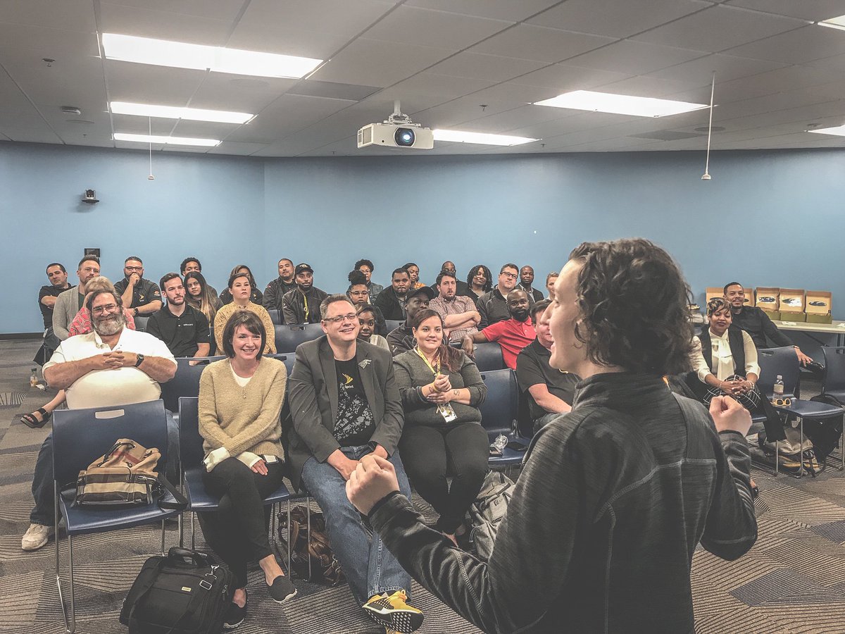 JohnSaw's tweet photo. Educating the #SprintFam about all that #SprintNetwork has to offer customers in #Atlanta is key. @Callmemrsprint and @hastough are doing an awesome job getting the local teams excited! #NetworkTalkTour https://t.co/1mYoTTy6c1
