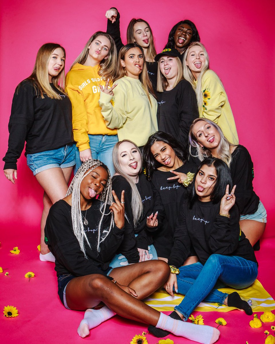 AdelaineMorin's tweet photo. HEY QUEENS! It’s that time again! If you’re based in Toronto/GTA area, I’d love for you to model for my clothing line #GirlsSupportingGirls 💛🍋✨ Looking for all body types and faces! Respond to this tweet with a selfie and full body pic! xoxo https://t.co/vXZZcE1zb0