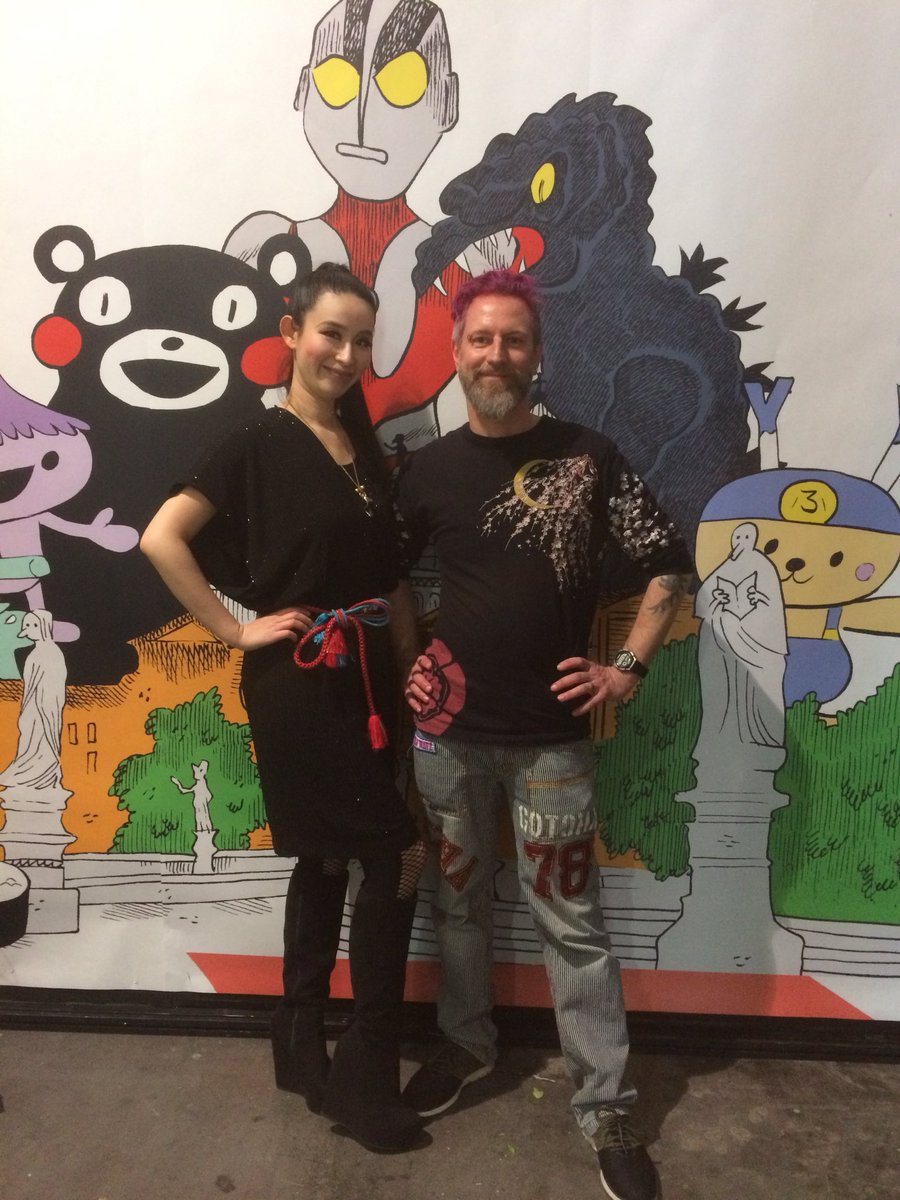 DJshiruKJ's tweet photo. Una foto dal @becomicspadova con i miei amici Miou, Kumamon, Godzilla, Ultraman, e altri. @mioufujinaga #Godzilla #Ultraman #Kumamon #becomics2019 #becomicspadova #personaggifantastici #personaggicartonianimati #cartonianimati #cartonianimatianni80 #kaiju #mostrigiapponesi https://t.co/RqgLGo02Y7