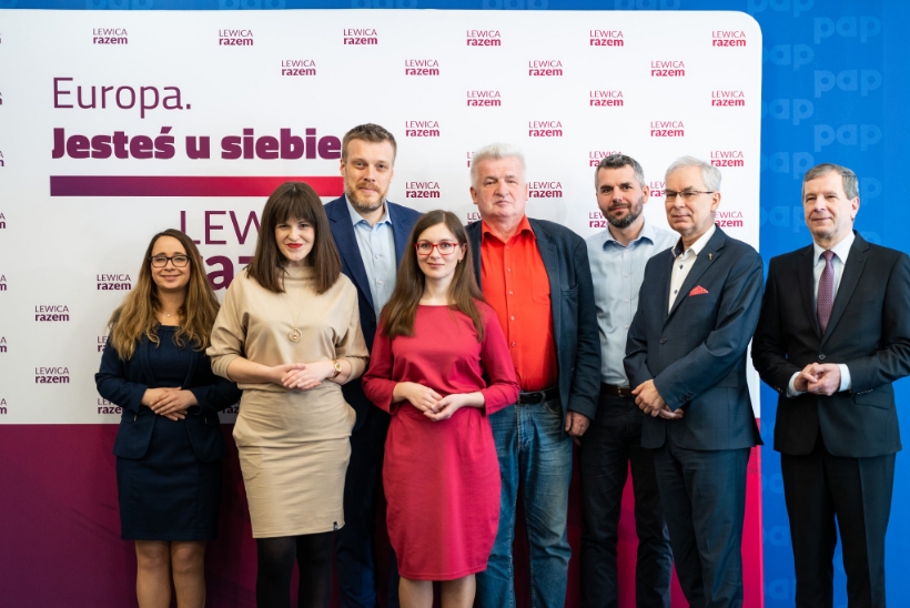 RazemInt's tweet photo. Main slogan of #LewicaRazem #LeftTogether for European Elections: #WeAreTheEurope #EuropaJesteśuSiebie Europe must belong to citizens, not the financial elite that gets rich at our expense. We fight for Social Europe, ensuring labour standards, healthcare for all, housing policy. https://t.co/yrvjkJ8uqz