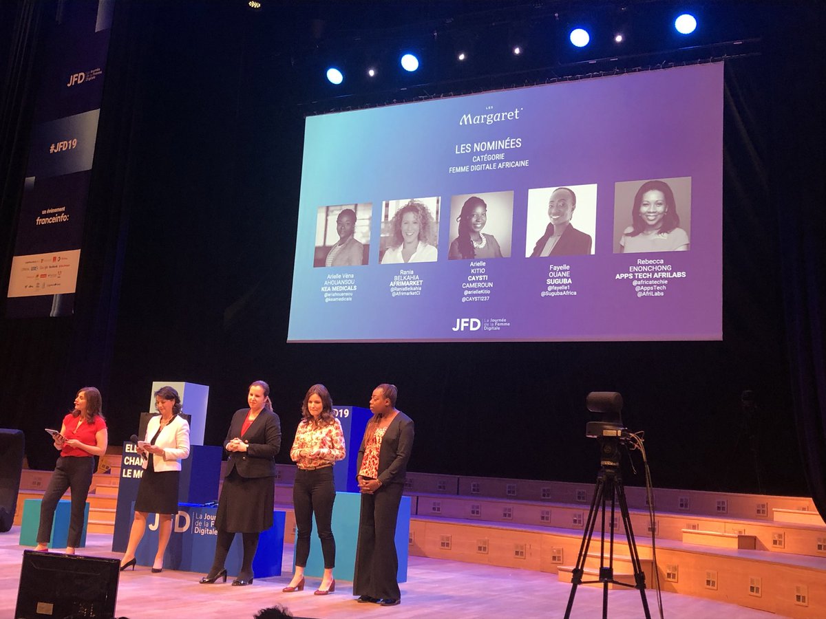 Et le prix de la femme digitale africaine à <a href="/arielleKitio/">arielleKitio</a> pour le projet Caysti, centre d’éveil aux technologies qui lève les freins de la langue et des stéréotypes. Et un Margaret d’honneur à <a href="/africatechie/">Rebecca Enonchong</a> R.Enonchong <a href="/wavestoneFR/">Wavestone France</a> #JFD19