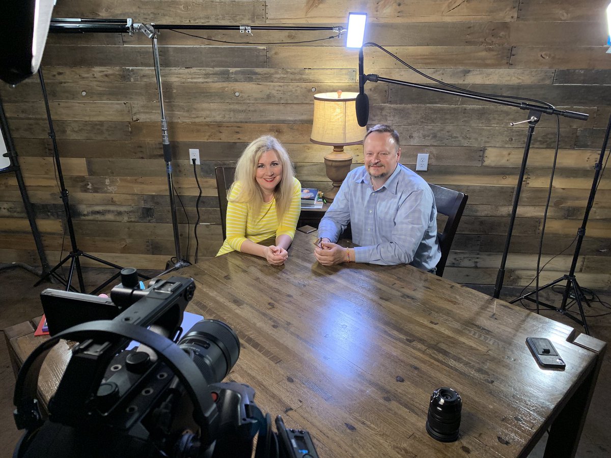 SupplierCom's tweet photo. Dale Treece of Webata in da houseeee. Optimizing eCommerce is April 30 at Record. Come learn from the best. https://t.co/q5llMrjfZ7
#AllCommerceIseCommerce https://t.co/nGuyB5tYmc