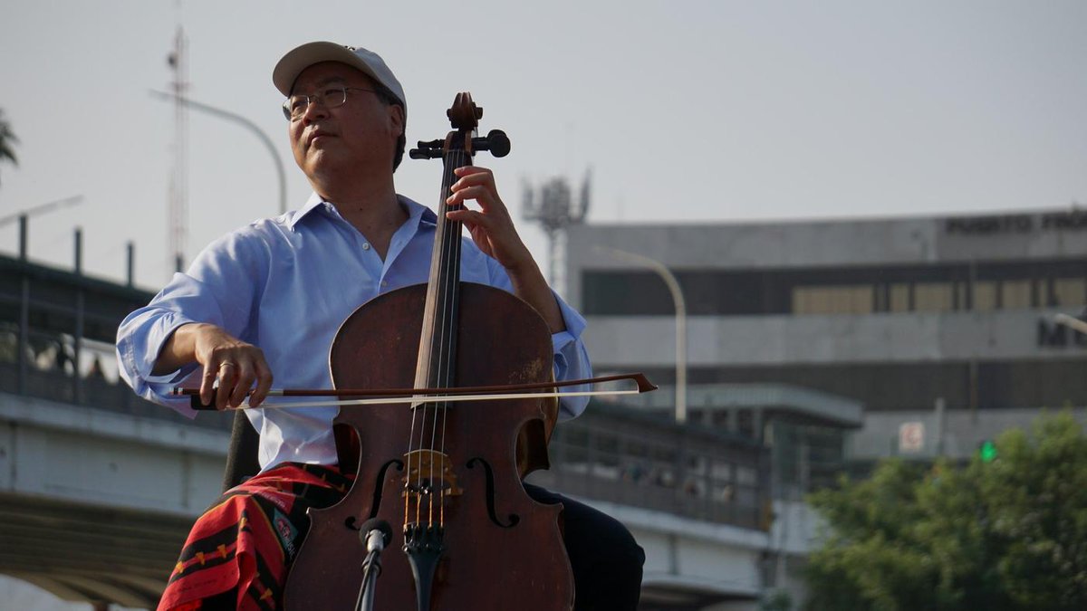 CWMProds's tweet photo. The beauty + power of art is that it crosses generations and knows no boundaries. 300 yrs ago #Bach composed his masterpieces- today @YoYo_Ma is using that music to inspire + unite humanity, and build bridges between cultures. #YesMorePlease #BachProject https://t.co/abCRH3VZvc https://t.co/Zo1ydzRhqF
