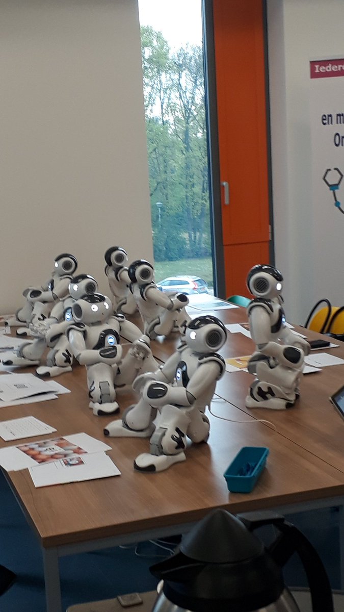 Mooie dag met Helmondse leerkrachten over de inzet van NAO en @goluqo in het onderwijs met <a href="/vuurvogeltje/">Vuurvogel</a> en een mooi artikel in het ED ed.nl/helmond/zes-ro…