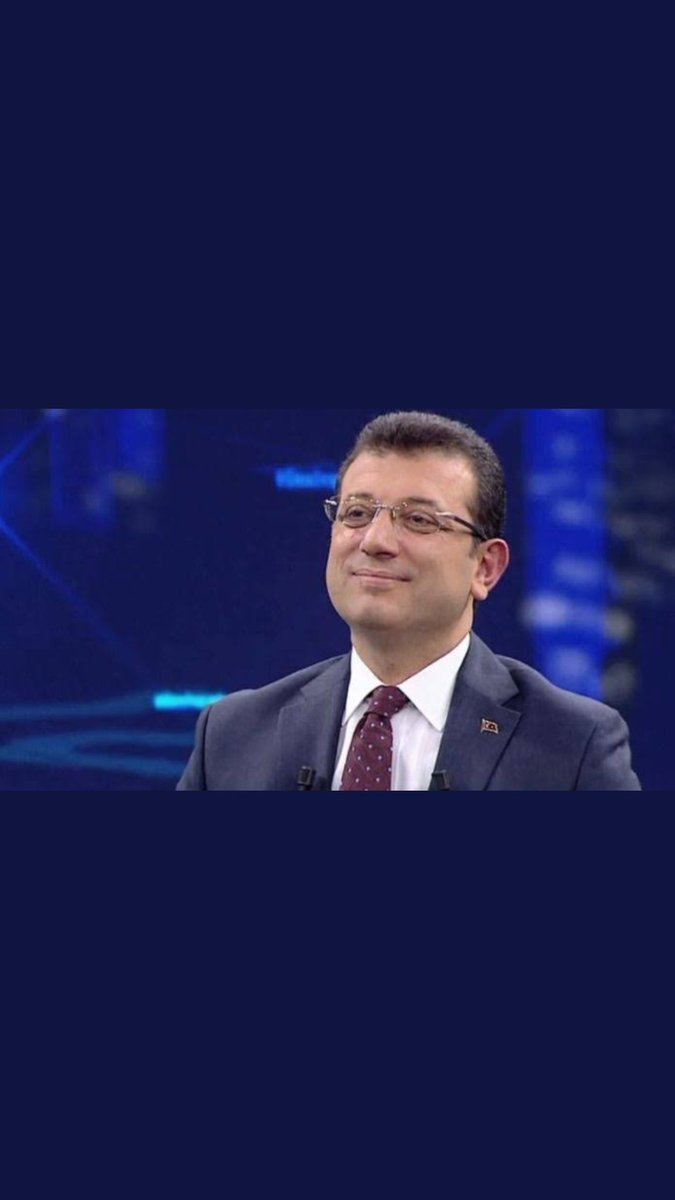 sofi_pika's tweet photo. Yaprak doker bir yanimiz, bir yanimiz bahar bahce #MazbataGeldi https://t.co/vlhqRyfnlR
