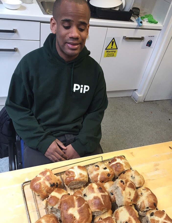 PIPLDN's tweet image. Who doesn't like to learn new recipes? This Easter Leisure Programme, our students learned how to make delicious hot cross buns! Check it out! Still in time to ask us for the recipe! #LearningDisabilities #LearningAbilities #Baking #CookingRecipes ww.piponline.org.uk