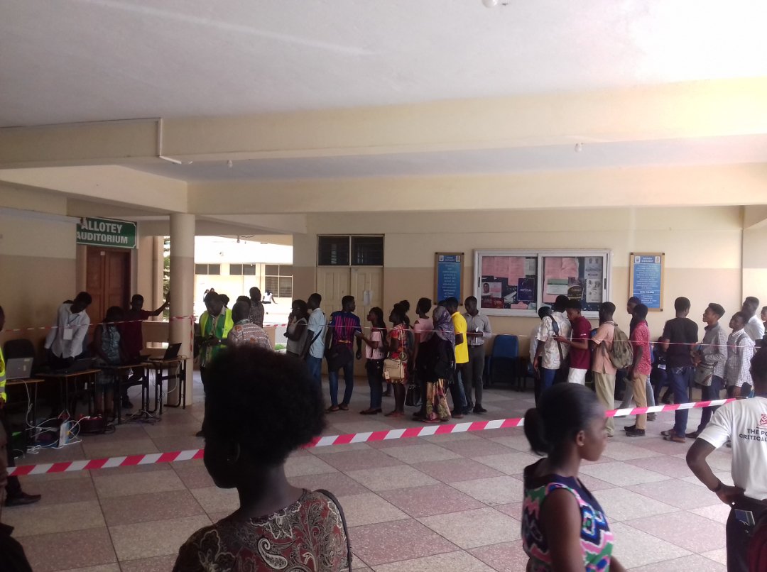 knustfocusfm's tweet photo. College of Science . Voters still in Que
#KNUSTElection360
#KNUSTDecides https://t.co/6sUTk79LFS