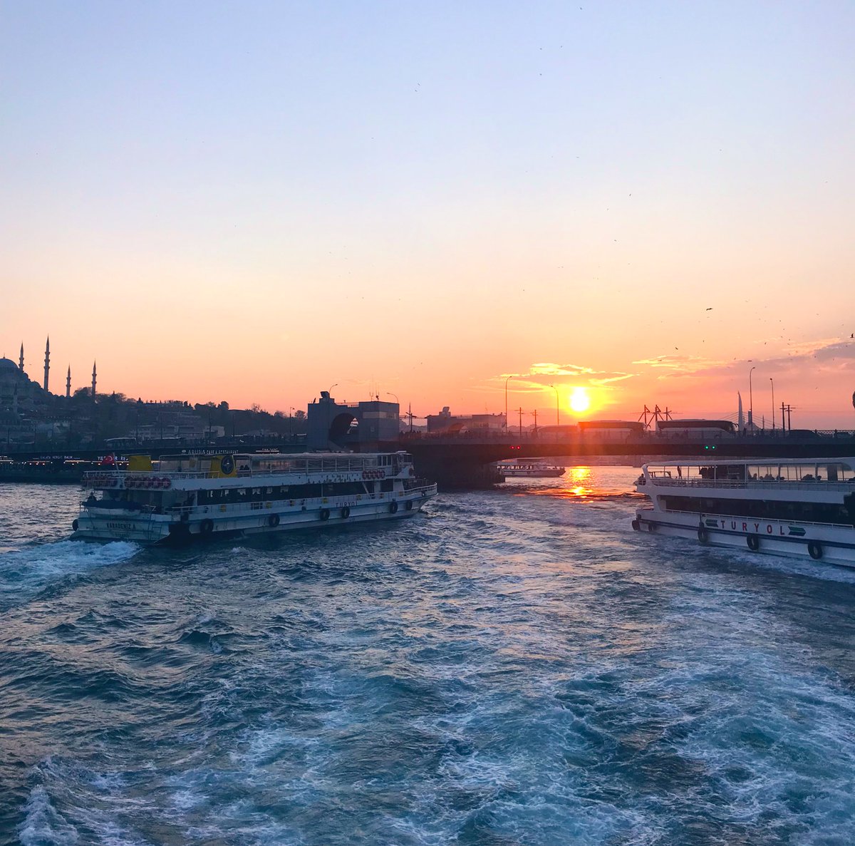 littleiv3's tweet photo. Ulan ne güzel şehir... Belediye Başkanı kim acaba? https://t.co/FcCBk5irTI