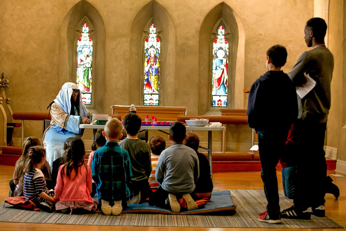 Join us THIS FRIDAY at 11 am for: 
• Good Friday service with a reading of the Passion Story
• "Journey to the Cross" interactive children's program stpaulsbloor.org/easter #EasterInToronto #easterTO