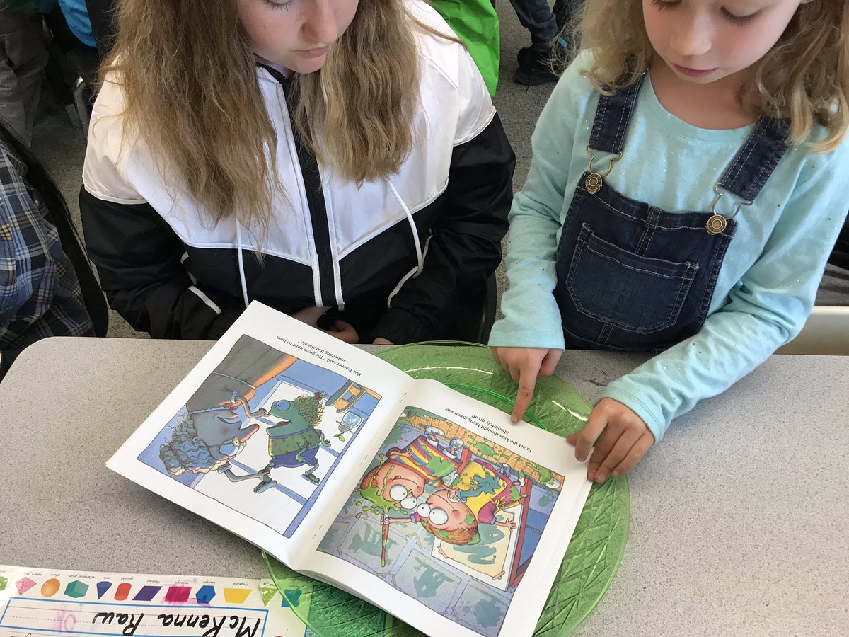 BigDogTeacher's tweet photo. #ReadingRestaurant with our Little Buddies! #orderup #getyourfill #comeagain #TeachImlay #Reading #LittleBigDogs #ImlayRoom207 #ImlayRoom112 #GoTeamEagle @summerjoy57 https://t.co/70hcbjPKxI