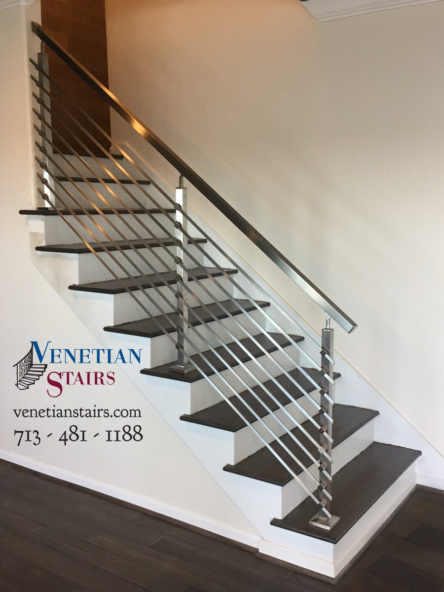 Our Square Stainless rail and flat bar railing at the Sharpe home

venetianstairs.com/the-sharpe-res…

#ModernDesign #ModernRail #modern #stairs #interiorstairs #ModernInterior #ModernHome #HomeStyle #HomeIdeas #HoustonModern #HoustonHome #HoustonDesign #HoustonInteriors