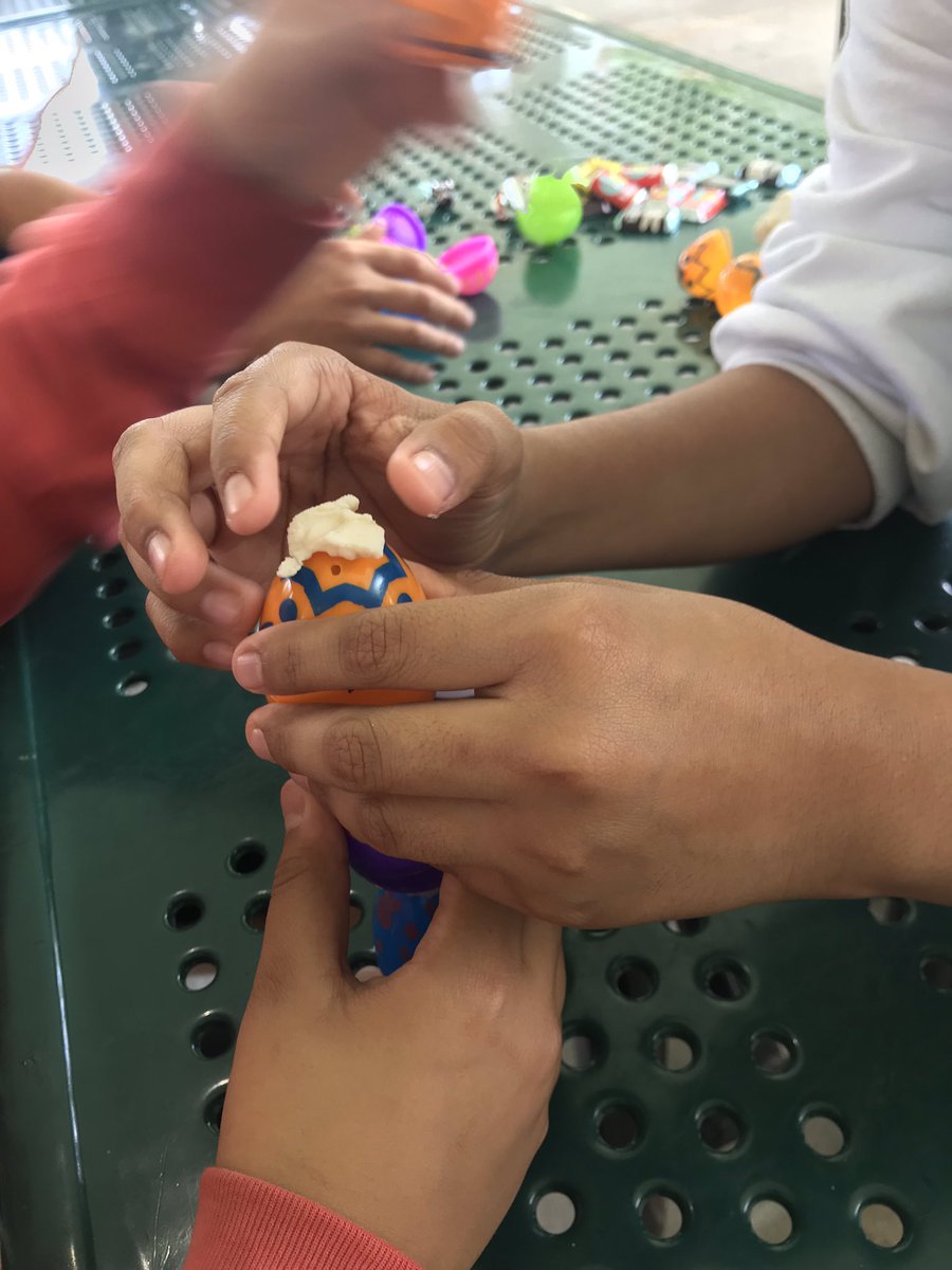 ImandraJ's tweet photo. Advanced Academics Class at South Dade Middle School having a Fun Spring Activity .”The Power of the Team Work”@sdmpanthers @lobaina_carmen @johngalardi https://t.co/iIzeIWnJrm