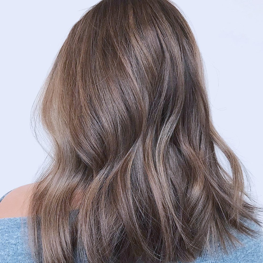 Brunette Beauty😍 Gorgeous soft waves by @all_dunne_up LumaBella.com