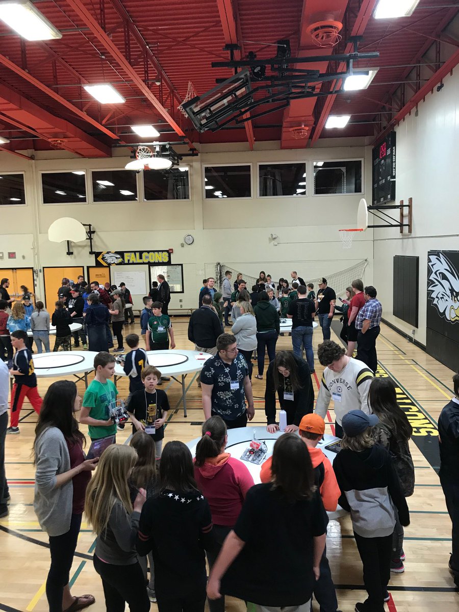 PeterBurnette's tweet image. Playoff action at FHS at #Techx2019, #RCDSBTechX