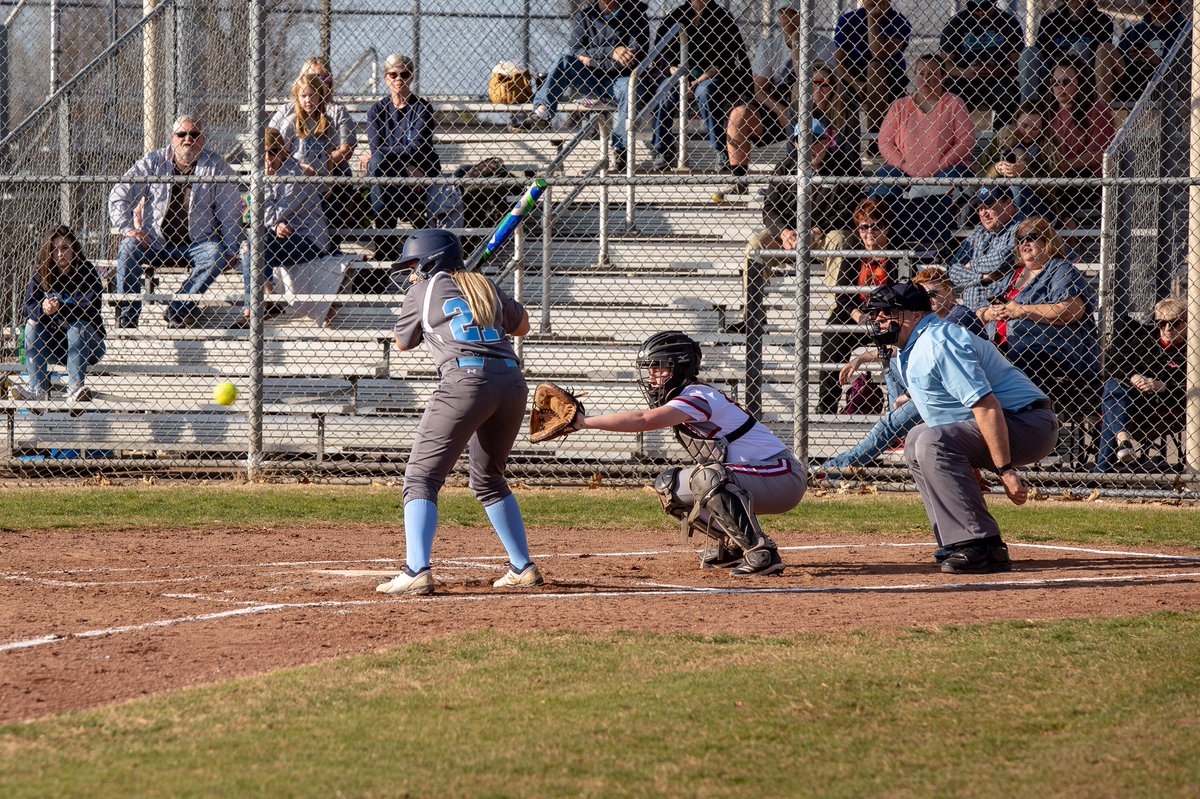 mclittlebug's tweet photo. I’m excited to announce that I’ve committed to play softball for Ecclesia College.Thank you to all my coach’s and family members that have supported me this journey! I will be signing on April 30th in the Springdale high school gym at 12:30!
💙💛 https://t.co/prsiqX3TR4