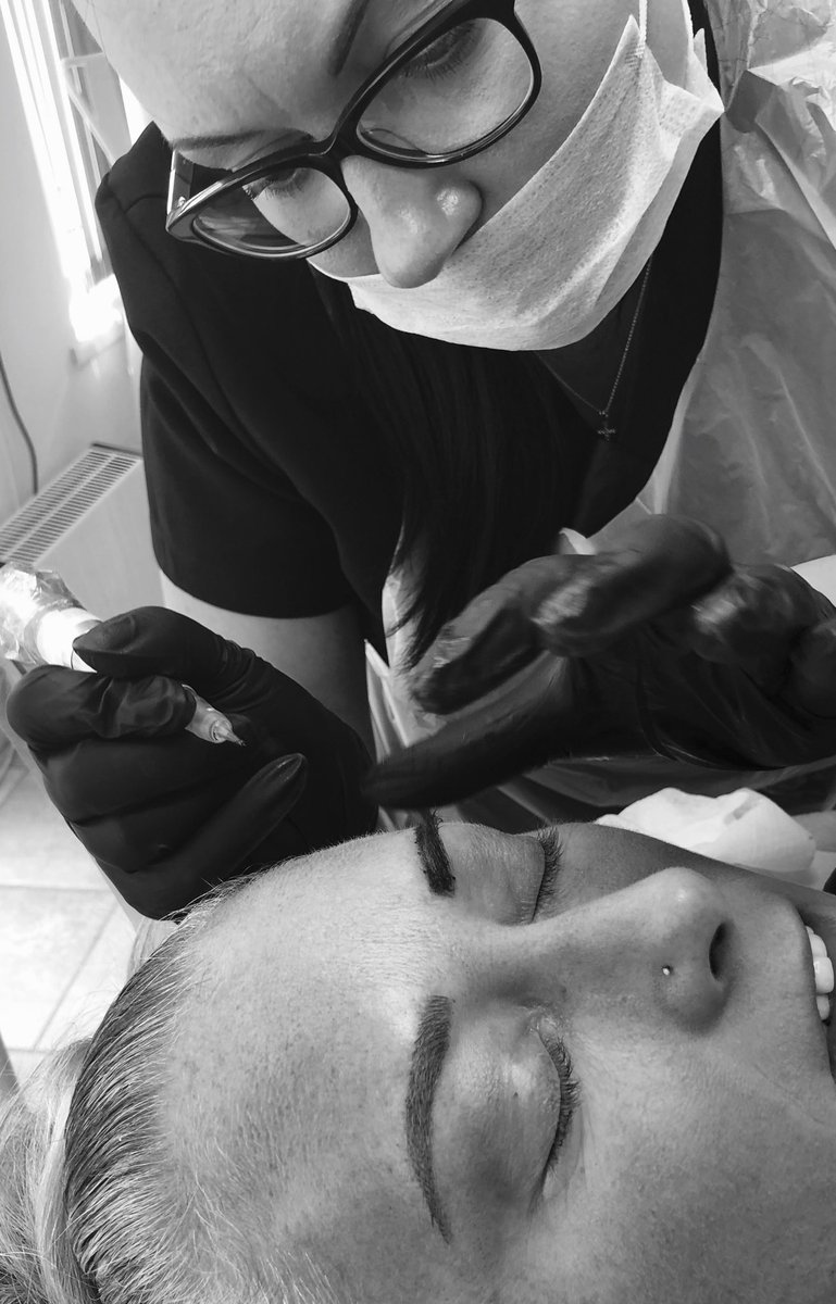 ADORNmakeupACA's tweet photo. #spmu #talent #spmueyebrows #spmueyebrowtraining https://t.co/iNoKoAaDir