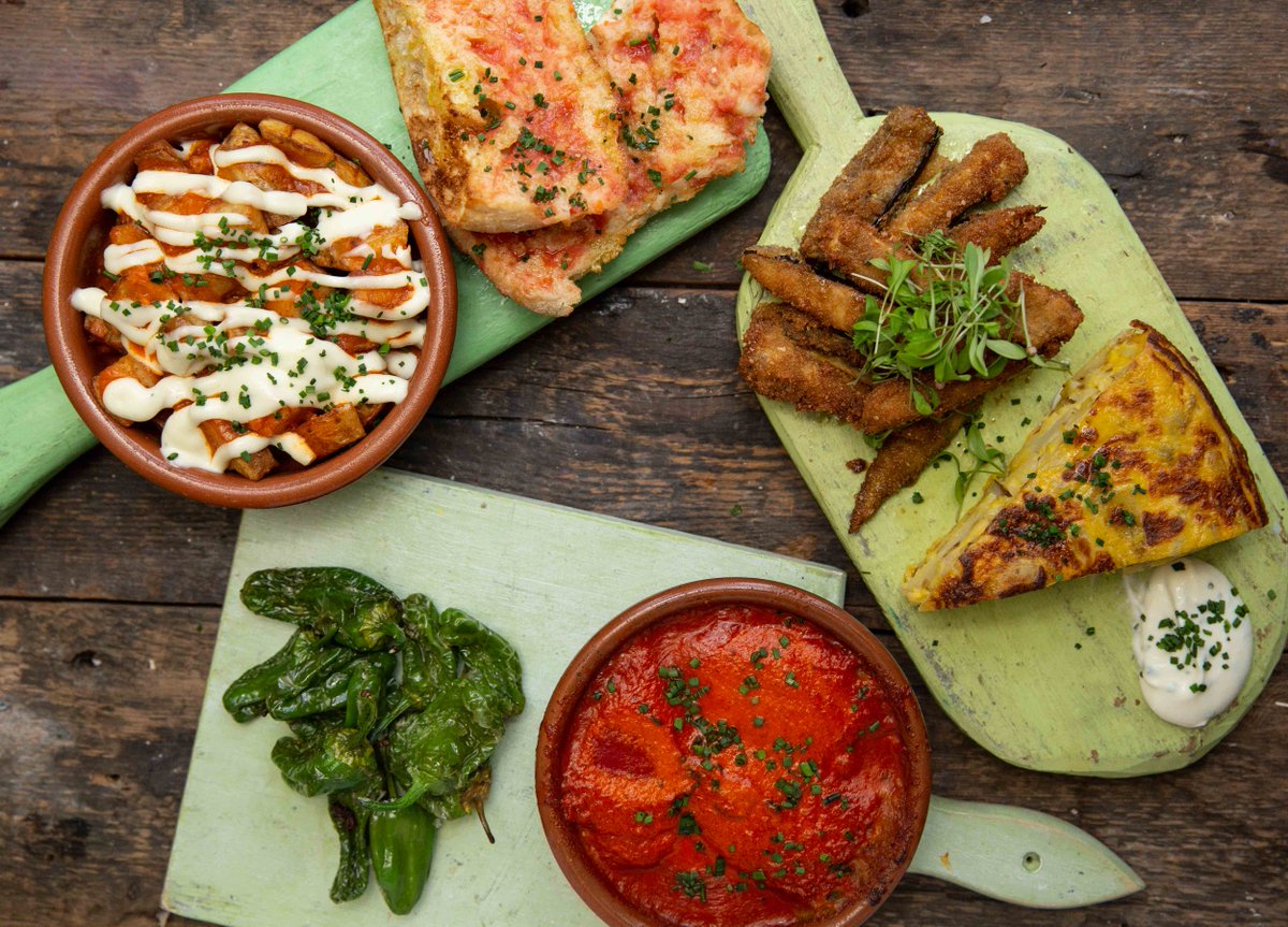 tapasrevolution's tweet photo. Well it's not hard to be a vegetarian when you put it that way... #tapastime #fiesta #vegetarian #setmenus https://t.co/Sgu6shvqou