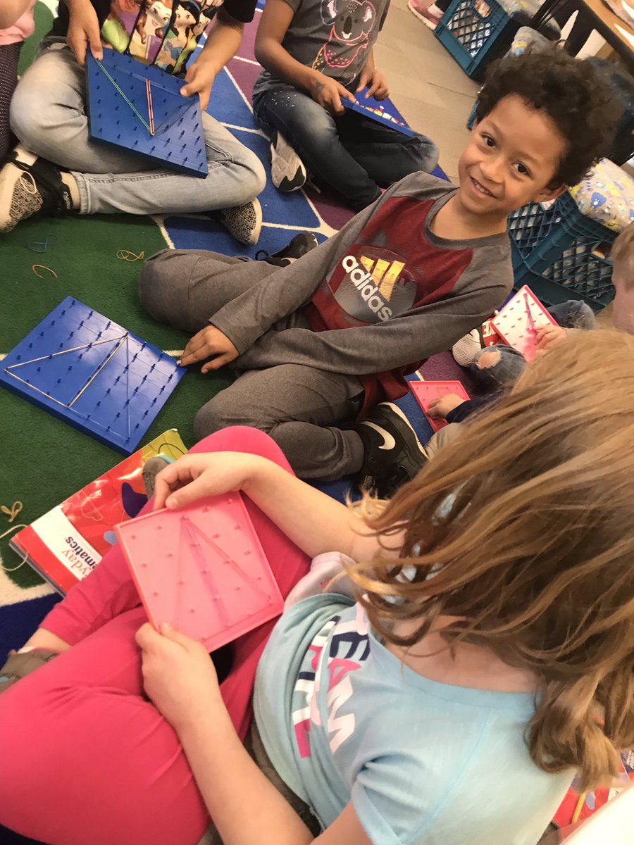 msjohnson_1st's tweet photo. Making shapes and dividing them into two equal parts! #PattengillPride #Berkleydifference https://t.co/PSfq6Ui1YE