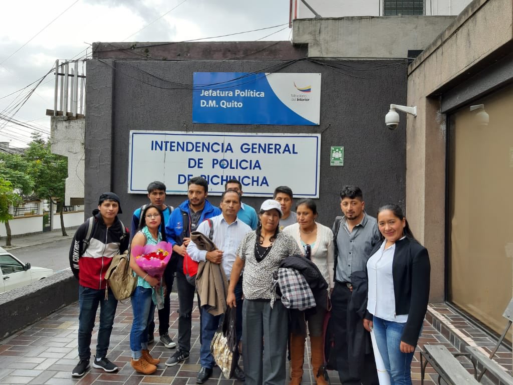 FMDesarrollo's tweet photo. Hoy compañeros/as de #Molleturo y #Chaucha cumplimos agenda en el ministerio del interior @MinInteriorEc para solicitar el derecho a una vida pacifica y digna en nuestras comunidades y territorio 
#SomosComunidadesDePaz 
#DerechoACaminarEnLibertad 
#DerechoAVivirSinMiedos https://t.co/zog5RyPFpc