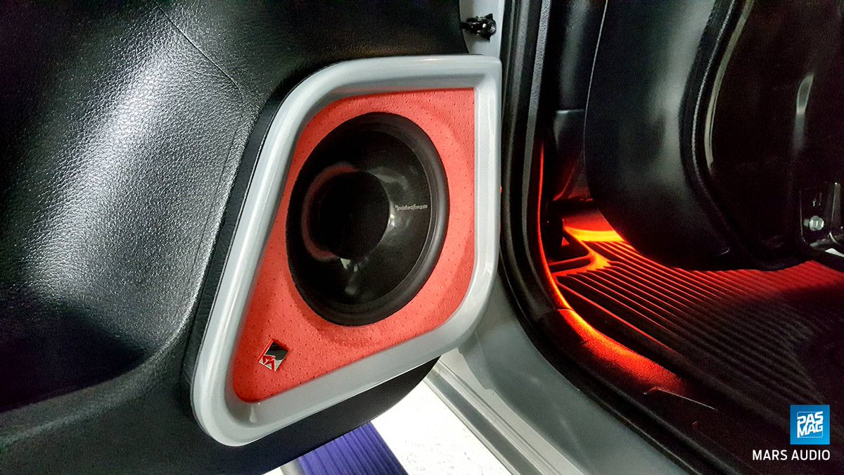 PASMAG's tweet photo. Seeking out MARS AUDIO, the master builders and tuners hooked Nick and his Tacoma up with a full suite of @RockfordFosgate Power Series equipment. https://t.co/JNbu8rotaY
#pasmag #pasmagdealer #marsaudio #toyota #tacoma #trucks #rockfordfosgate https://t.co/RDSbpsECPf