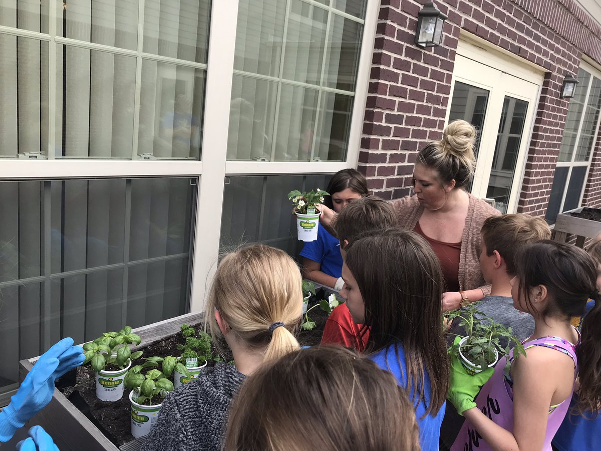 SRE Student Council tweet media