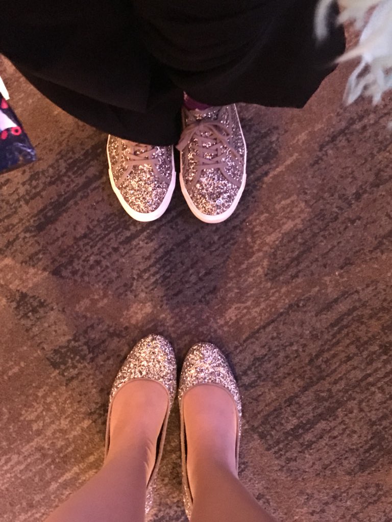 bripalowitch's tweet photo. “Cut from the same cloth, and it’s glitter” @ASCPharm @ErinLAlbert #manbassador #womenwithpharmbition https://t.co/nkha00MdQX