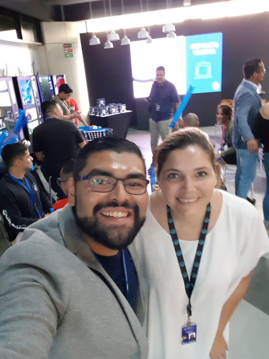 MelvinChavarr09's tweet photo. Great time with the team talking about Q1 results, actionsand priorities for Q2 and recognizing our top performers of Q1 2019!! Looking forward to more success. #proudofmyteam #wemakeithappen #eachinteractionmatter @dlc_att @dpayne1908 @weberanj @RJEnnis204 https://t.co/arajCcwaYf
