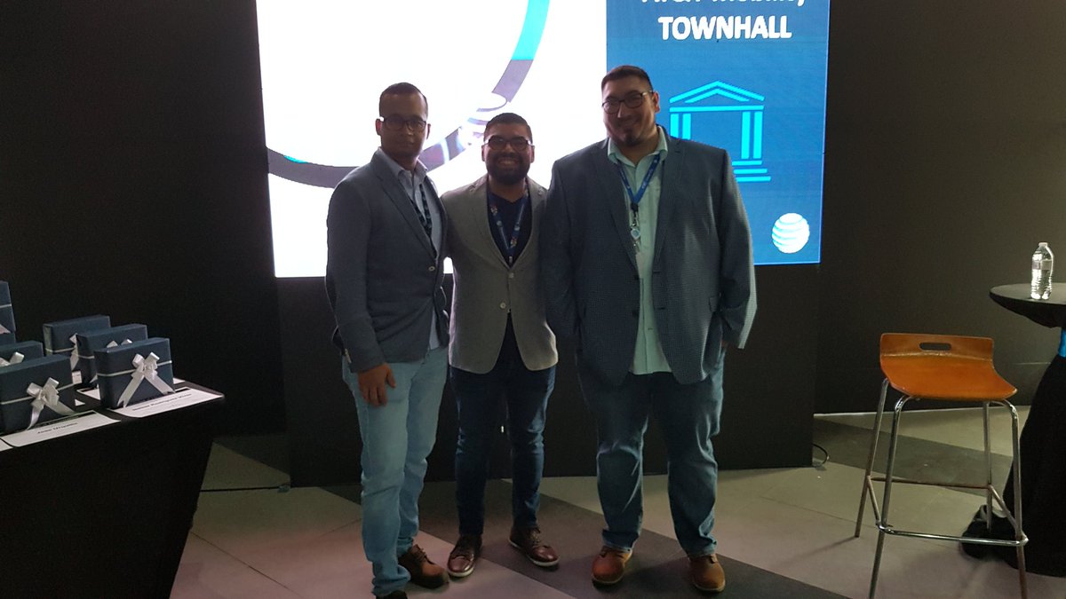 MelvinChavarr09's tweet photo. Great time with the team talking about Q1 results, actionsand priorities for Q2 and recognizing our top performers of Q1 2019!! Looking forward to more success. #proudofmyteam #wemakeithappen #eachinteractionmatter @dlc_att @dpayne1908 @weberanj @RJEnnis204 https://t.co/arajCcwaYf