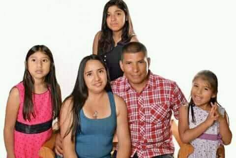 JoseLLontop17's tweet photo. @carolinamariajosellontop He estado un poco delicado y nunca te comunicaste en cambio Yo Te recoji de la pista y te traslade en una ambulancia cuando Te atropello ese imbécil ...No seas mala ....Que pena que te portes así con Tu Padre 😂 https://t.co/HKiJHgHPSx