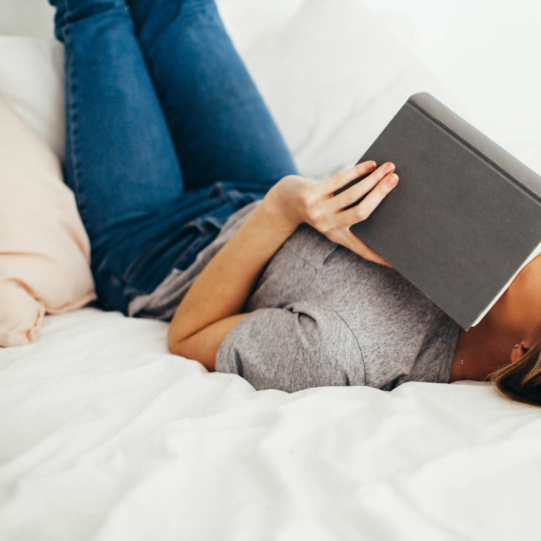 PerfectCleaners's tweet image. Your blankets and comforters keep you comfortable while you read, but they're also the perfect place to just catch a few ZZZ's! Keep your bedding clean and ready to relax on with our cleaning services.