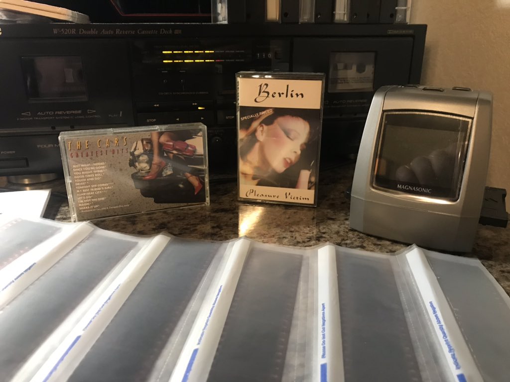 Platoesq's tweet image. Scanning day, again!!! 😎

Fuji X-TRA 400, shot with my Yashica Electro 35.

Music: Berlin and The Cars
#audiocassettes #Tapes #analogmusic #Berlin #TheCars #photography #filmphotography #BelieveInFilm