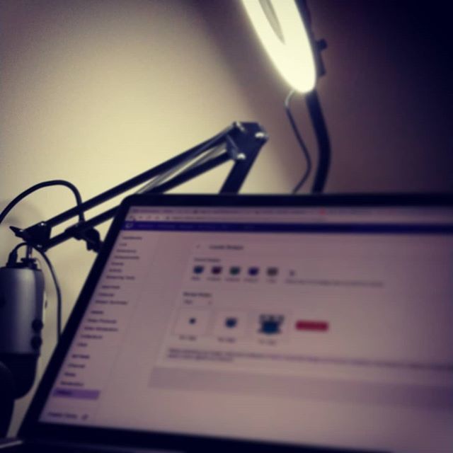 CatchABee_'s tweet photo. Day and Night #2 of the design toil. 3ร5 loyalty badges made. Who said being a little twitch streamer was all fun? #streamer #loyaltybadges #subscribers #twitchaffiliate #design #twitchart #pixelart #pixelpeeper https://t.co/4et7ahMkeh https://t.co/bcgX0MMzKo