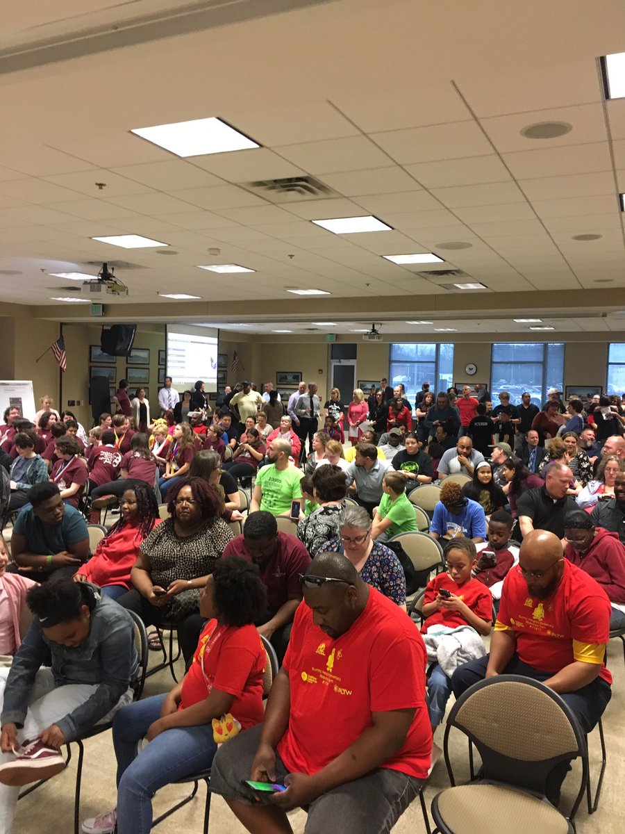 msdwarren's tweet image. It is a full house for the BOE meeting!