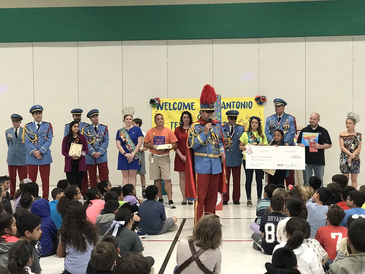 Parsley_tweets's tweet photo. The Texas Cavaliers came to visit our school complete with a giant check for our Art Dept. our students were super excited and of course I was too! Thank you so much @TXCavaliers  and @BankofAmerica for this great generosity! #TheColeWay #saFiesta https://t.co/3H0mt03Ppv